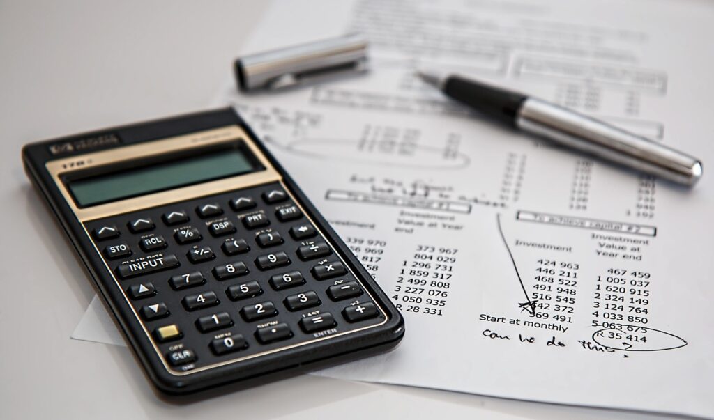 Calculatrice et euros, réduire ses impôts